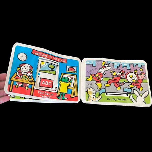 Vintage Johnson & Johnson Happy Kittys Soft Book Baby 1983 No Cat Figure Vinyl - Picture 4 of 7